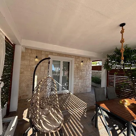 Διαμέρισμα Luxury Nr *