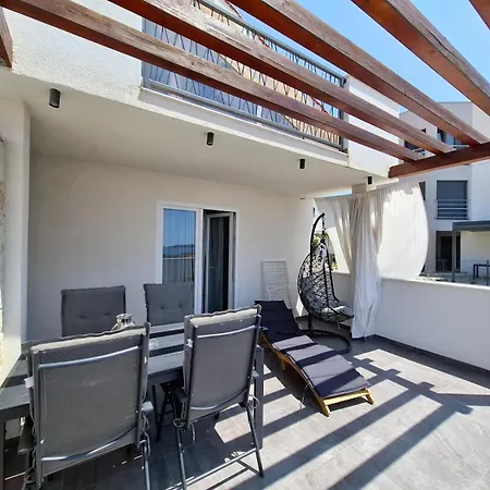Apartment Luxury Nr *