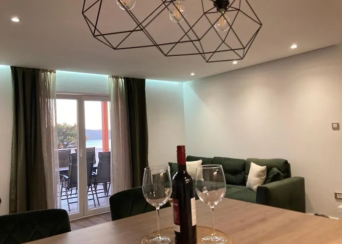 Luxury Nr * Šibenik