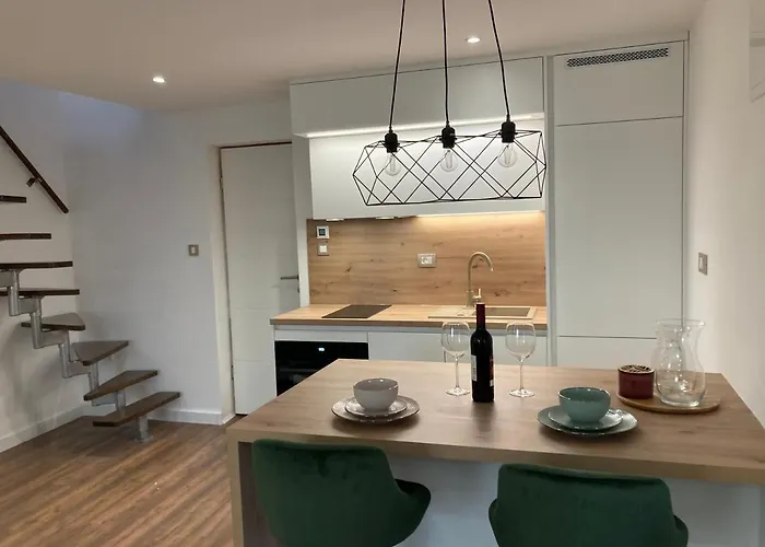 Luxury Nr * Šibenik