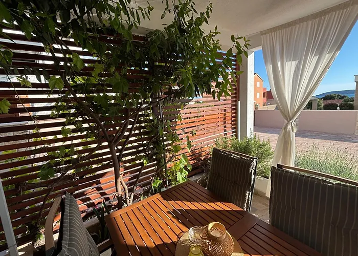 Luxury Nr * Šibenik